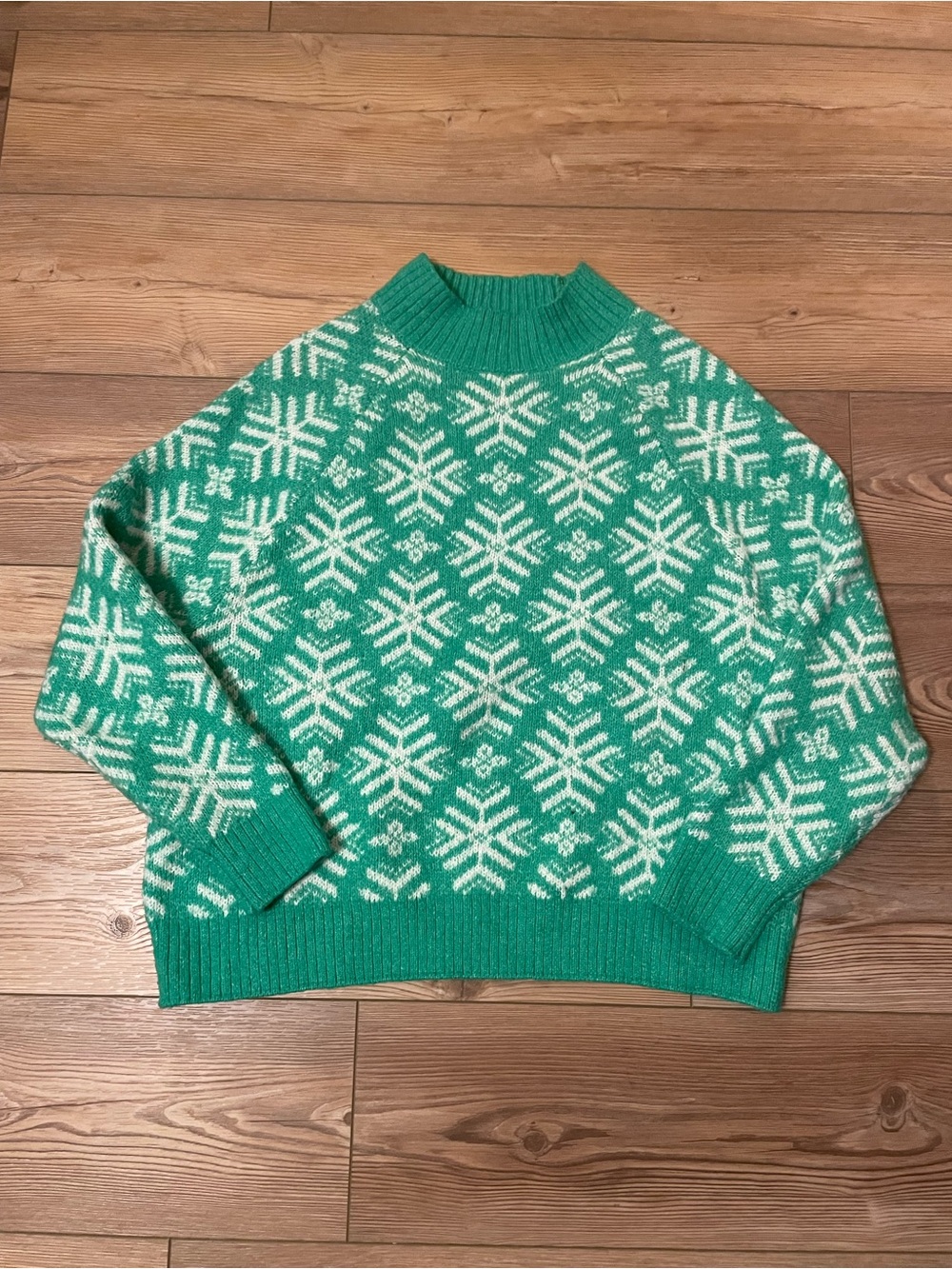 Women’s Old Navy Green Fair Isle Snowflake Mock-Neck Sweater